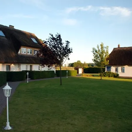 Ferienhaeuser Und _wohnungen Goorw Apartment *