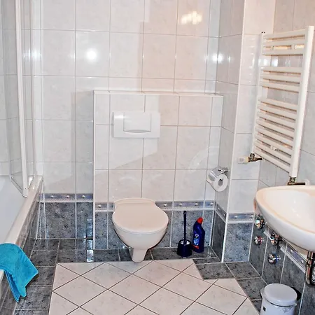 Apartment Ferienhaeuser Und _wohnungen Goorw Putbus