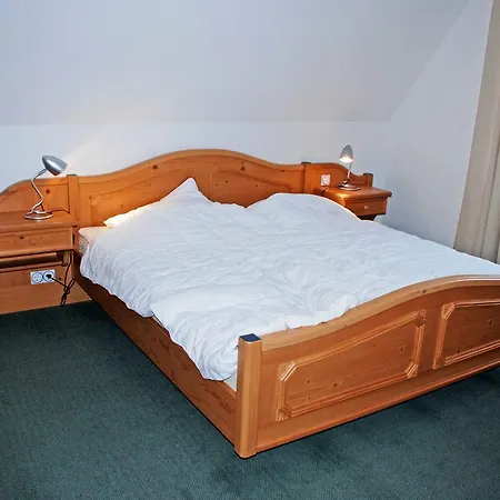 Apartment Ferienhaeuser Und _wohnungen Goorw *