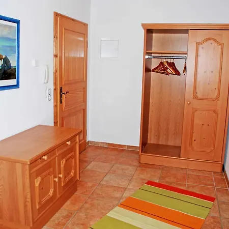 Ferienhaeuser Und _wohnungen Goorw Apartment Putbus