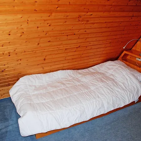 Ferienhaeuser Und _wohnungen Goorw Apartment
