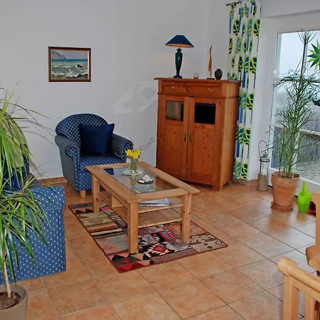 Ferienhaeuser Und _wohnungen Goorw Apartment Putbus