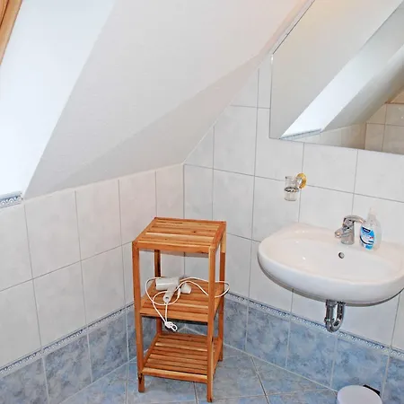 Apartment Ferienhaeuser Und _wohnungen Goorw Putbus