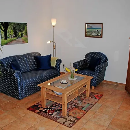 Ferienhaeuser Und _wohnungen Goorw Apartment Putbus